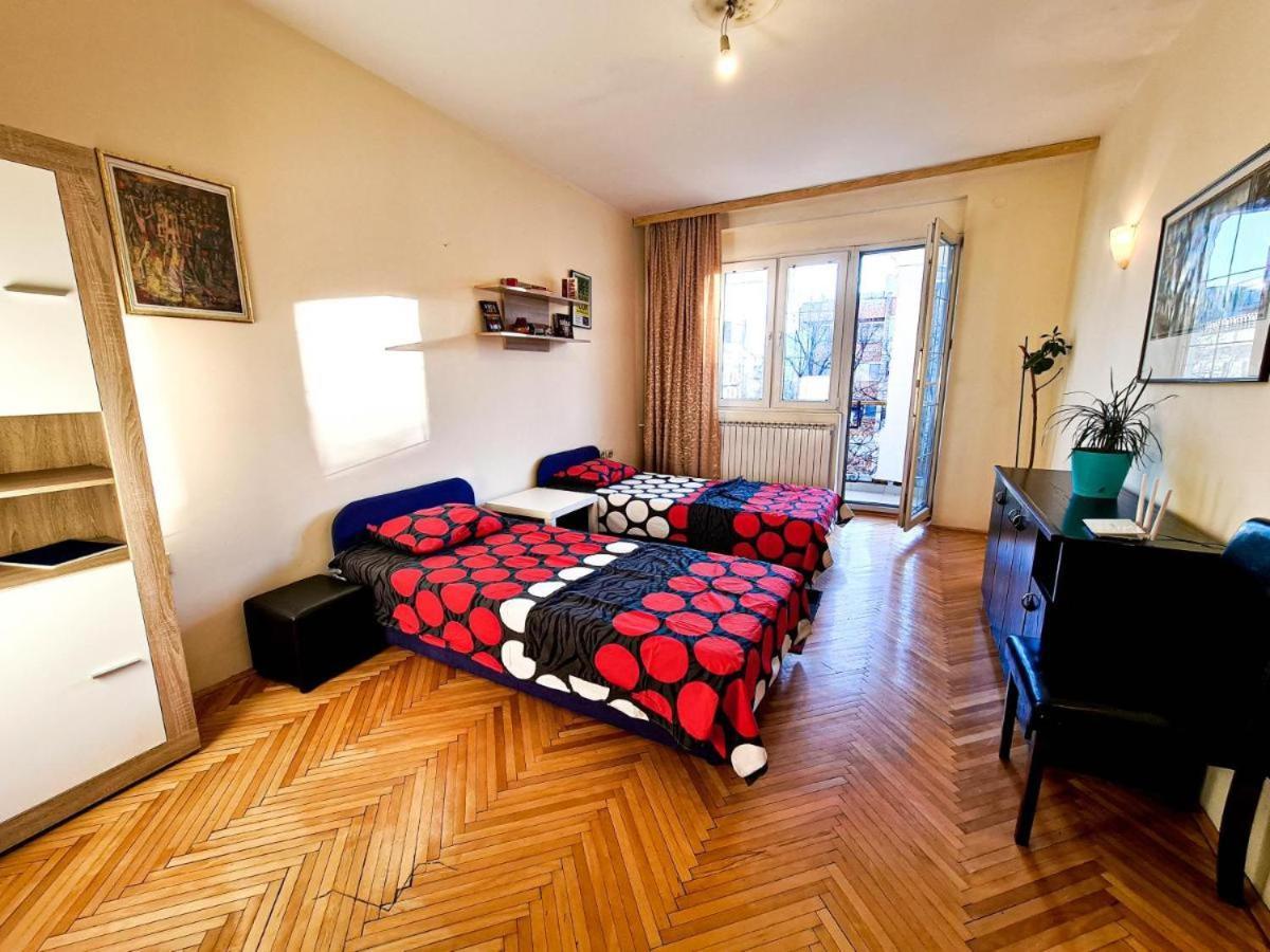 Fantazy Apartment Main Square Szkopje Kültér fotó